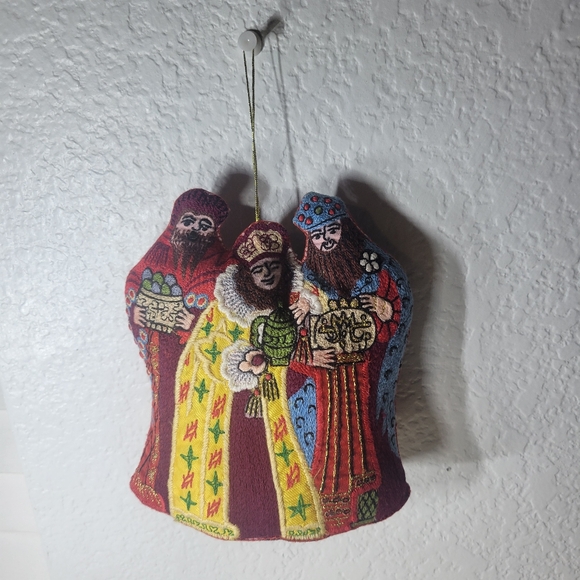 Embroidered Christmas Holy Family Nativity Scene Ornament with 3 Wise Men - Picture 6 of 10